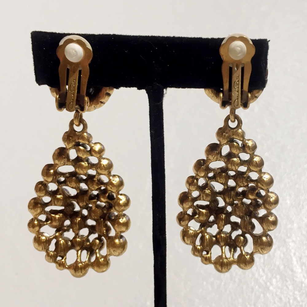 Authentic Oscar de la Renta crystal earrings - Picture 4 of 5